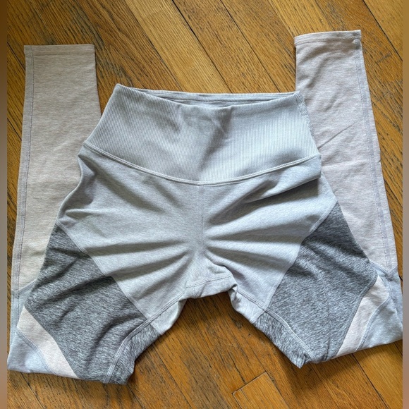 Alo High Waist Alosoft Sheila Leggings - Picture 4 of 8